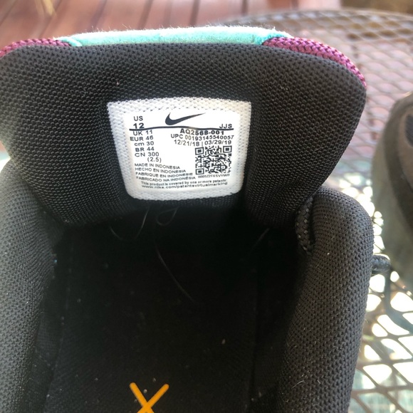 Gently used Nike Air Max 200 - Picture 3 of 5